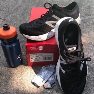 VGUC New Balance W1080 Running shoes Women’s 11D